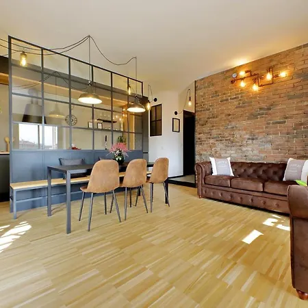 Ych-trilocale Stile Industriale * Rome
